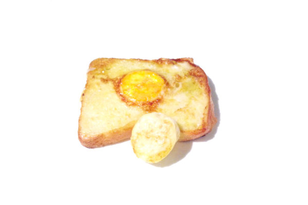 Toast di uovo (o uovo nel buco)